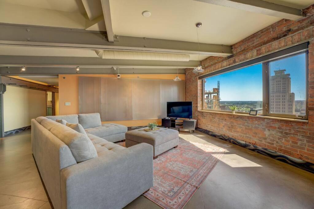 1600 Kcm Penthouse Apartment クリーブランド エクステリア 写真